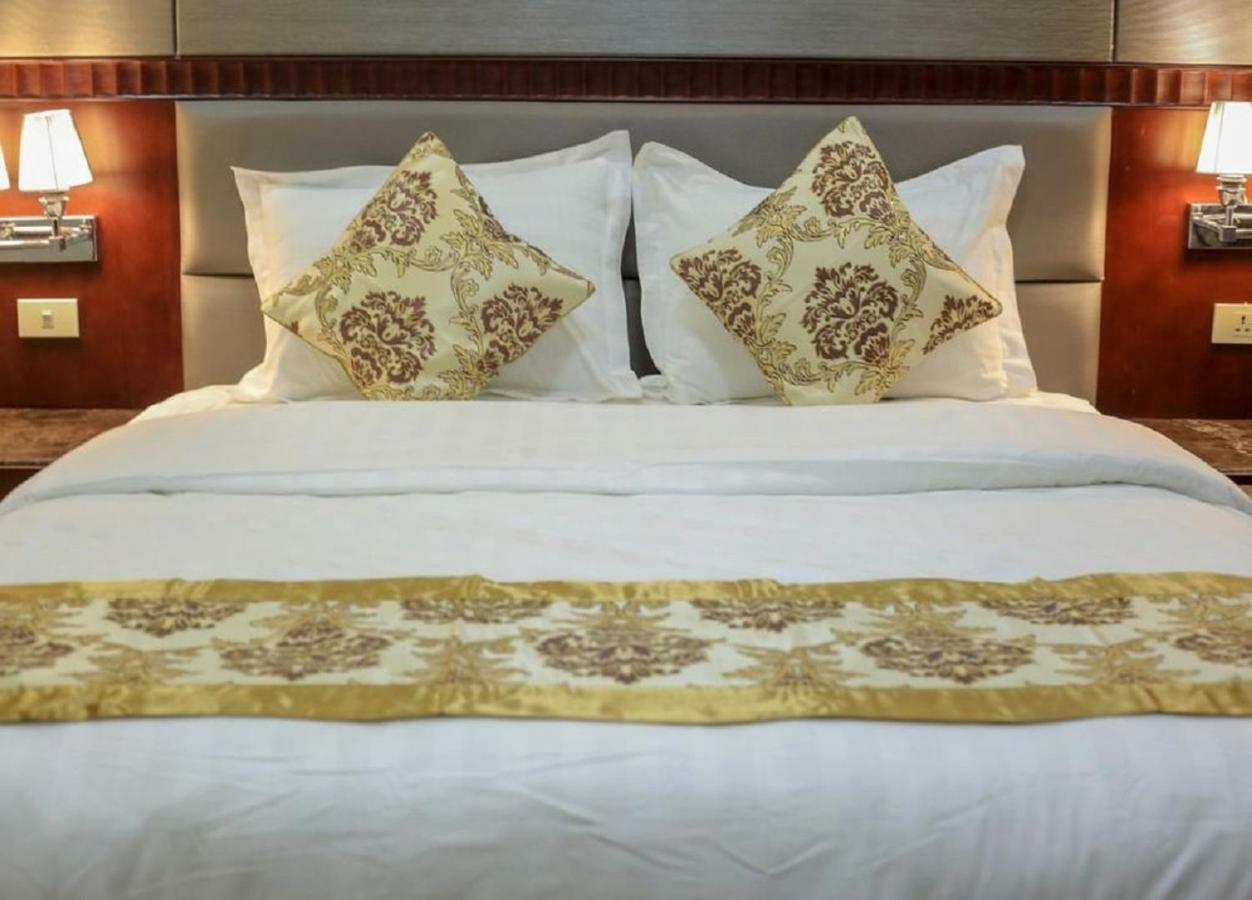The 40Th Pearl Hotel Suites Jeddah Luaran gambar